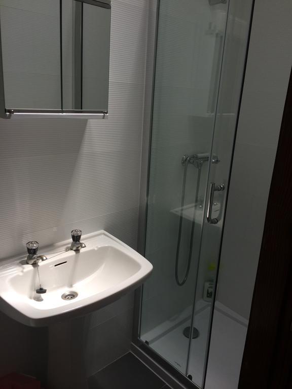 Private Room In Old Town Виана-ду-Каштелу Экстерьер фото