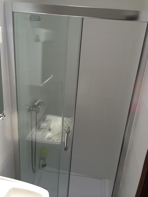 Private Room In Old Town Виана-ду-Каштелу Экстерьер фото